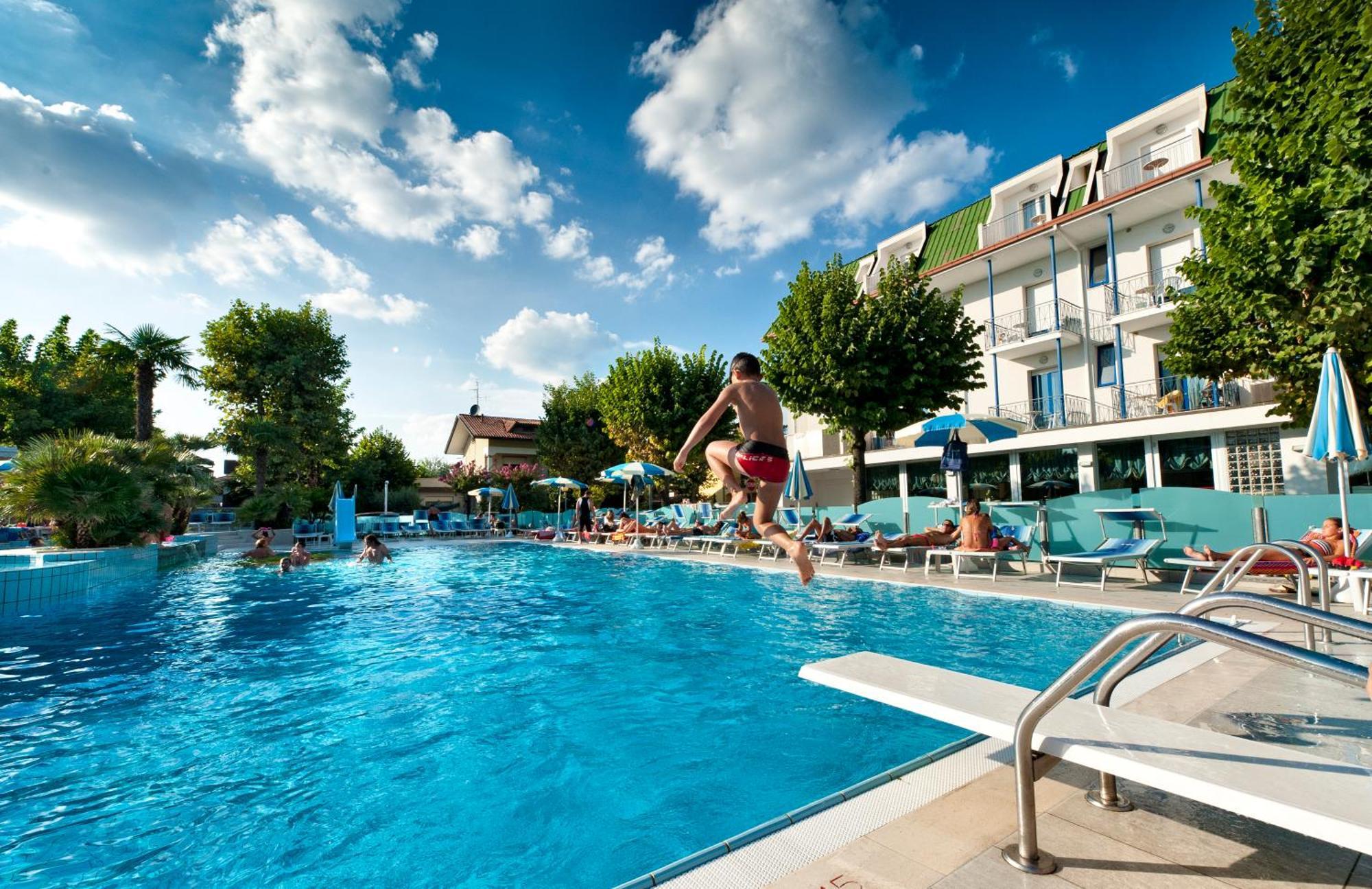 Hotel Paris Resort Bellaria – Igea Marina Kültér fotó