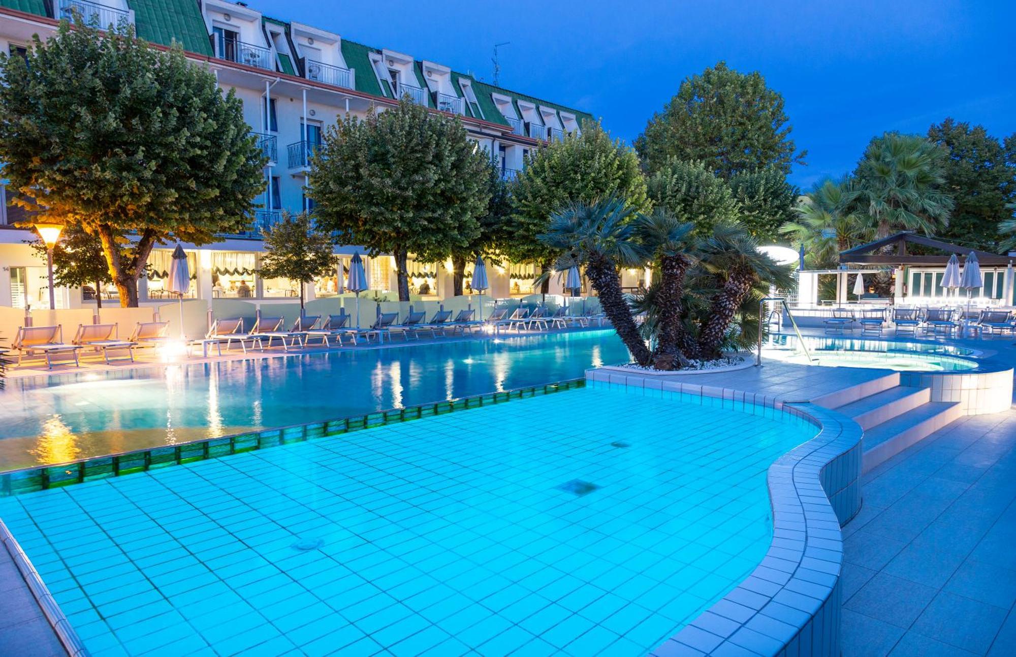 Hotel Paris Resort Bellaria – Igea Marina Kültér fotó