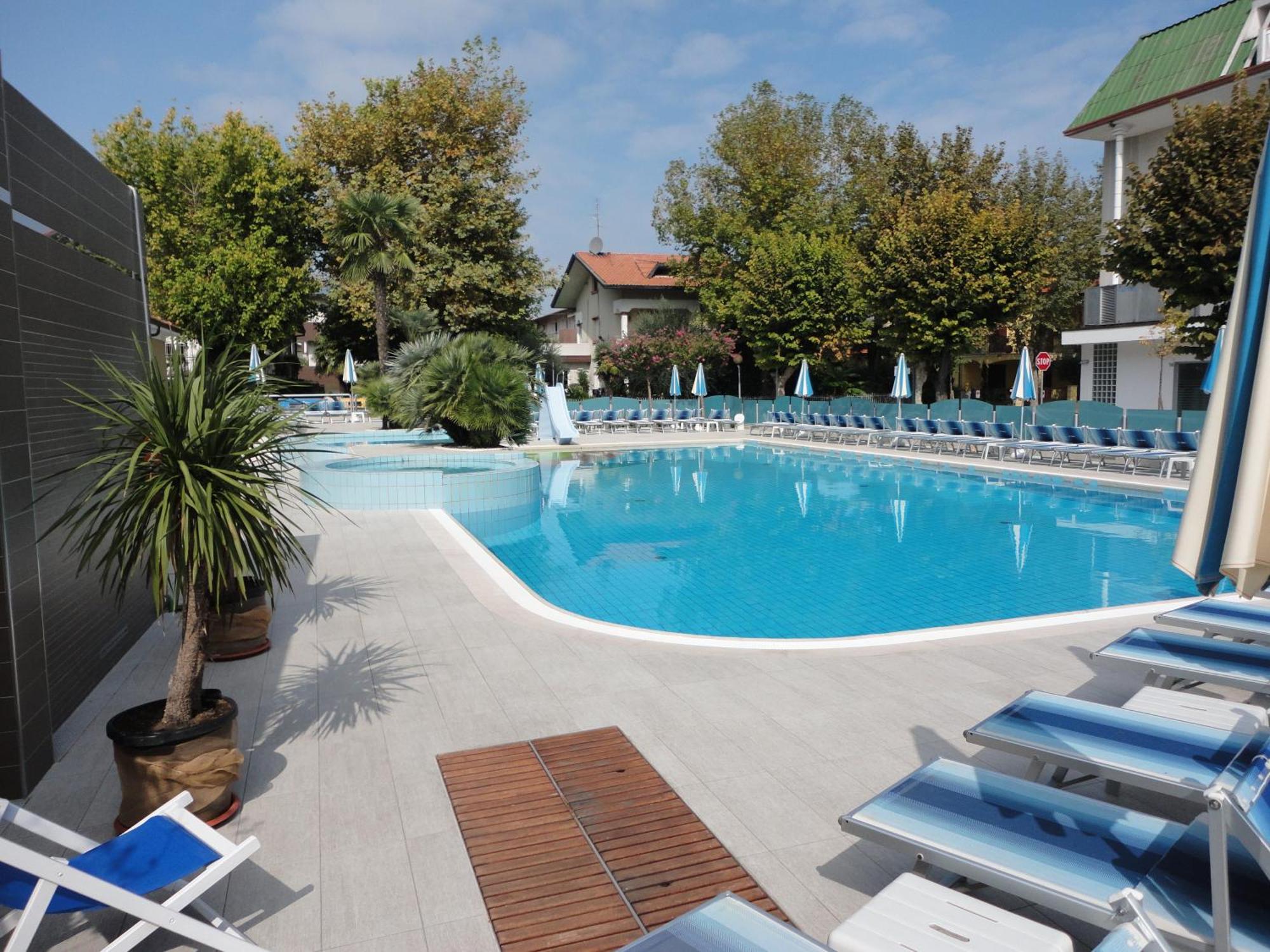 Hotel Paris Resort Bellaria – Igea Marina Kültér fotó